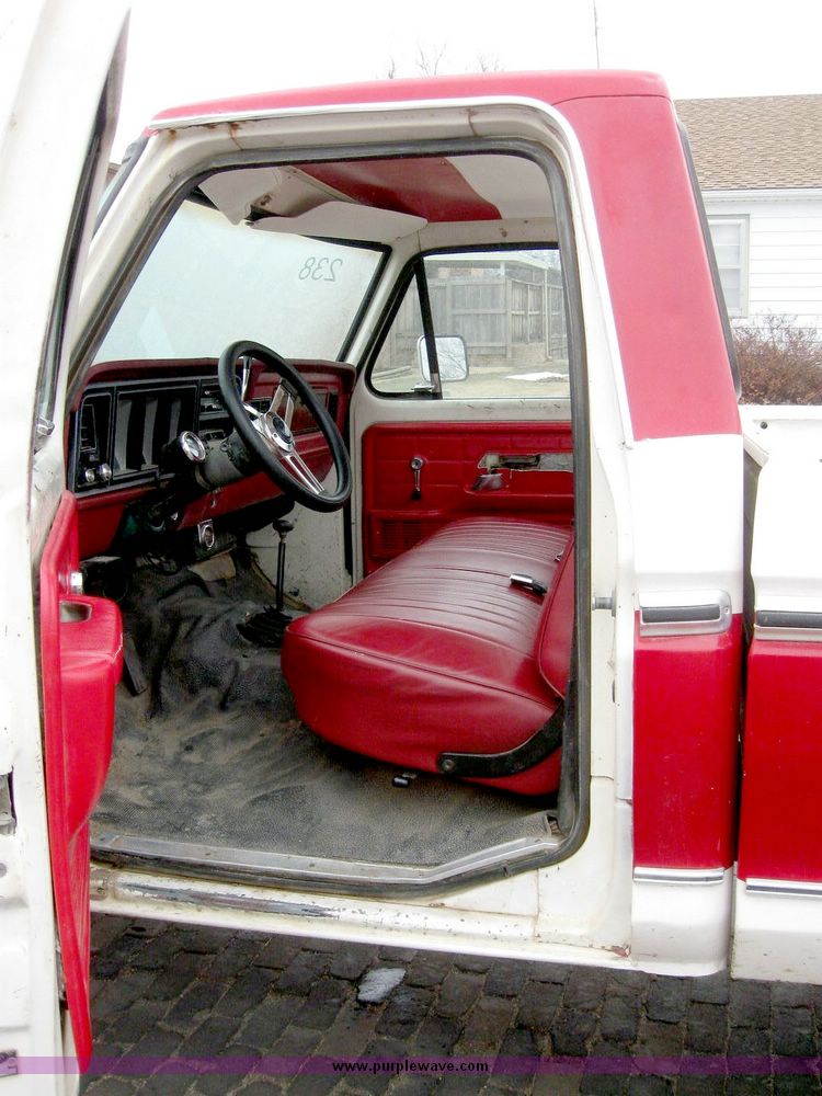 image for item 6806 1978 Ford F-150 custom pickup truck