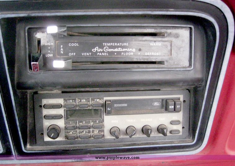 image for item 6806 1978 Ford F-150 custom pickup truck