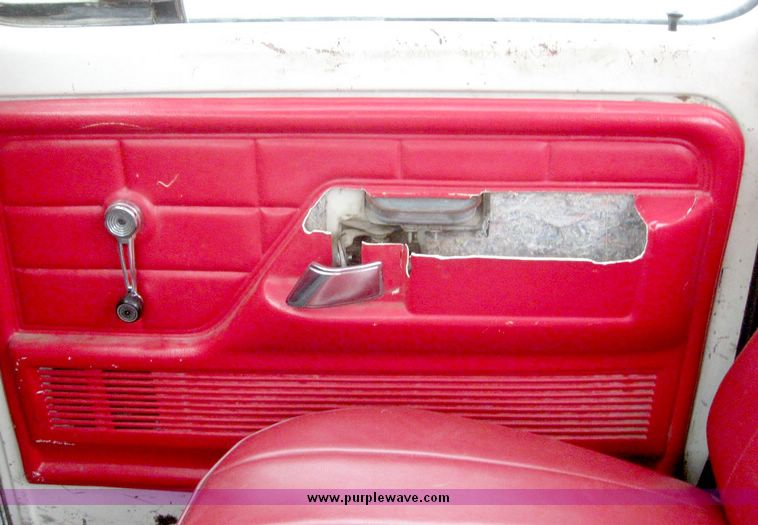 image for item 6806 1978 Ford F-150 custom pickup truck