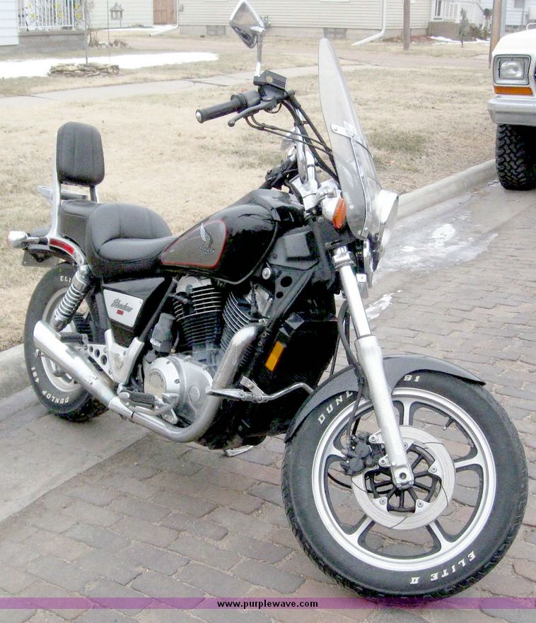 image for item 6807 1986 Honda Shadow VT