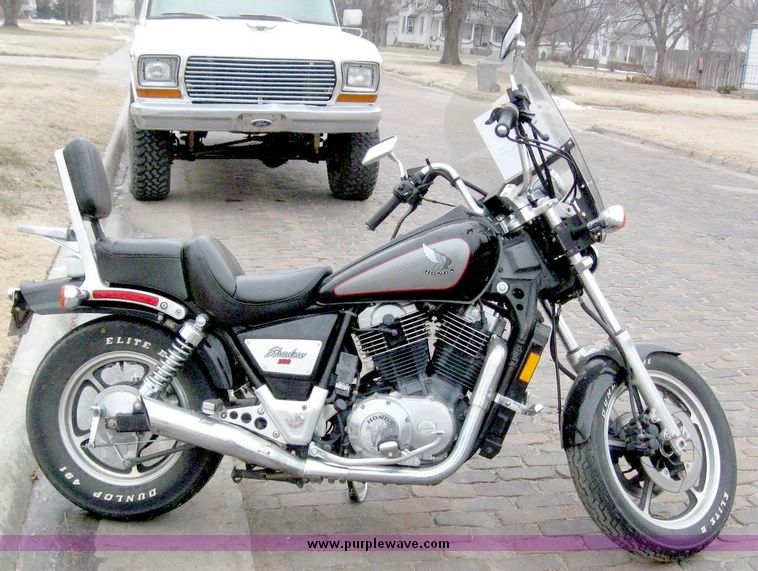 image for item 6807 1986 Honda Shadow VT