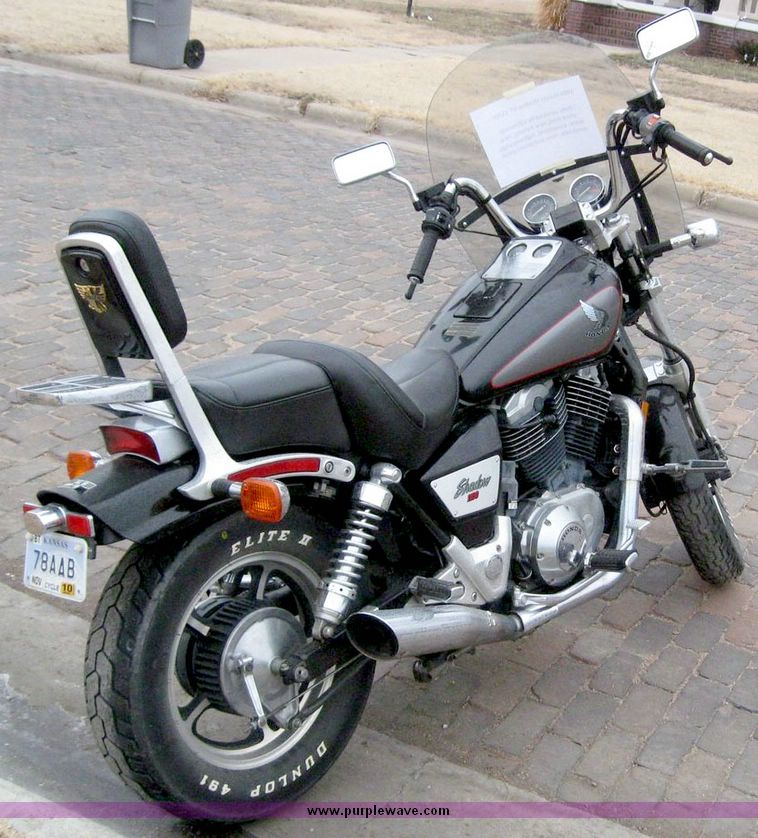 image for item 6807 1986 Honda Shadow VT