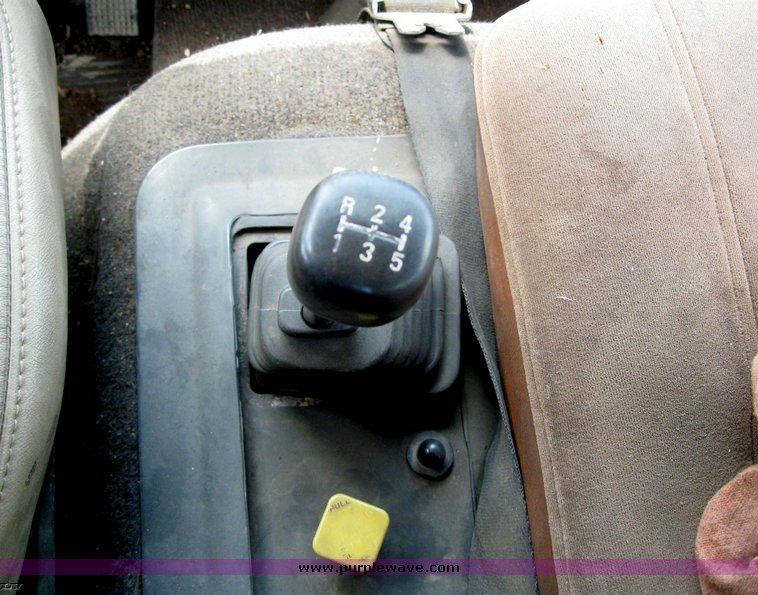 image for item 8884 1986 Volvo Mac F613 rollback with winch