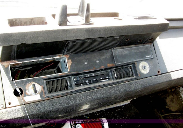 image for item 8884 1986 Volvo Mac F613 rollback with winch