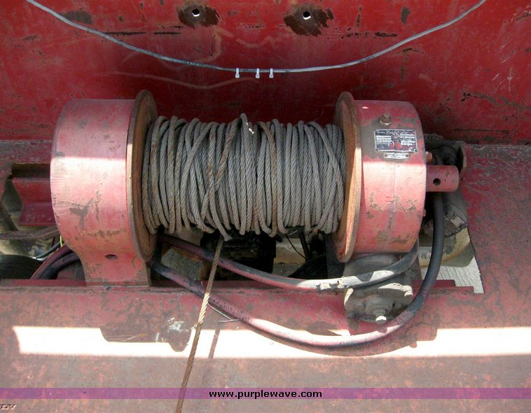 image for item 8884 1986 Volvo Mac F613 rollback with winch