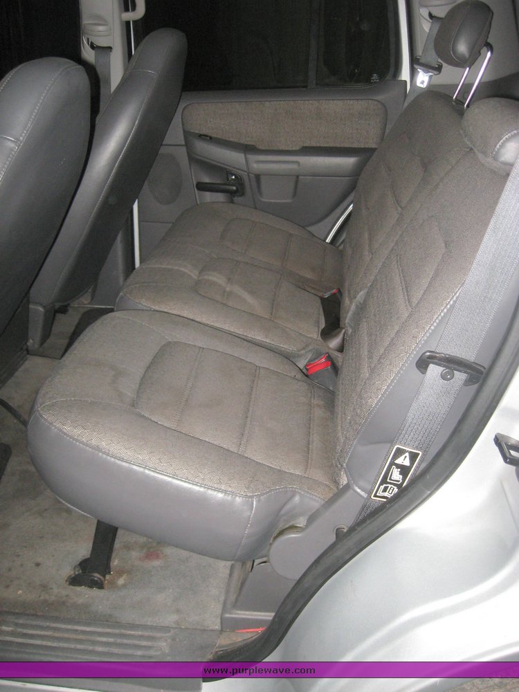 image for item 8979 2002 Ford Explorer XLS