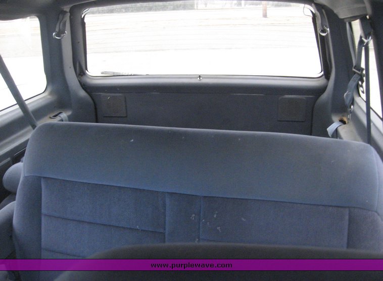 image for item 8980 1993 Ford Aerostar sports van