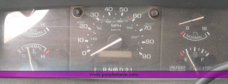 image for item 8980 1993 Ford Aerostar sports van