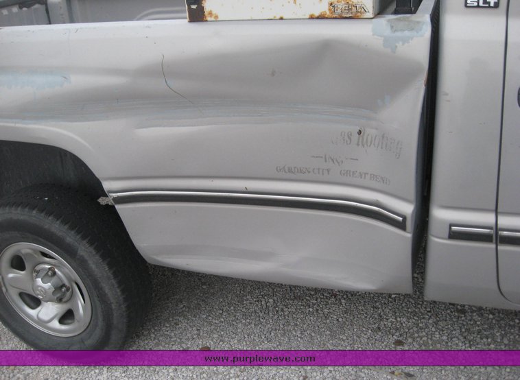 image for item 8981 1995 Dodge Ram 1500 pickup truck