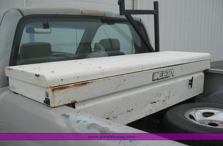 image for item 8981 1995 Dodge Ram 1500 pickup truck