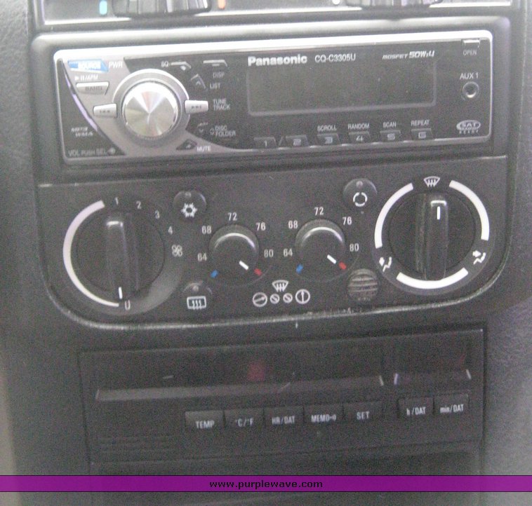 image for item 8982 1993 BMW 318i