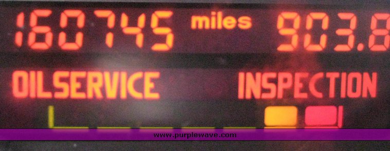 image for item 8982 1993 BMW 318i