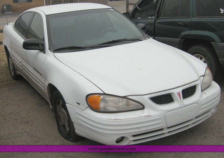 image for item 8984 1999 Pontiac Grand AM SE