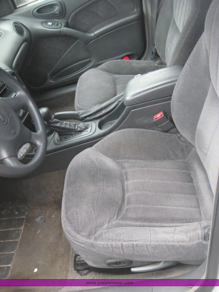 image for item 8984 1999 Pontiac Grand AM SE