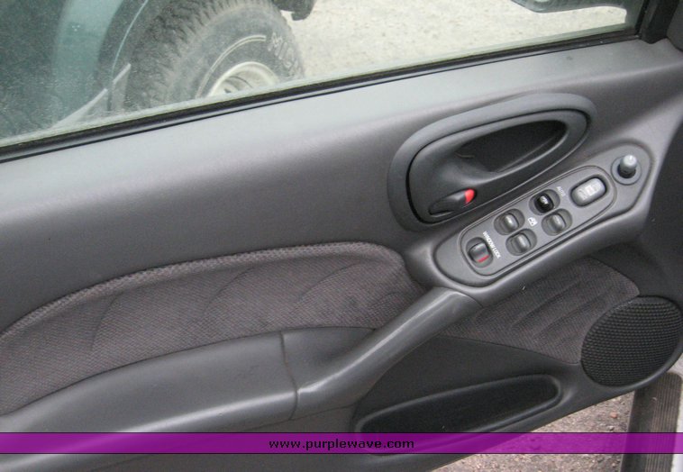 image for item 8984 1999 Pontiac Grand AM SE