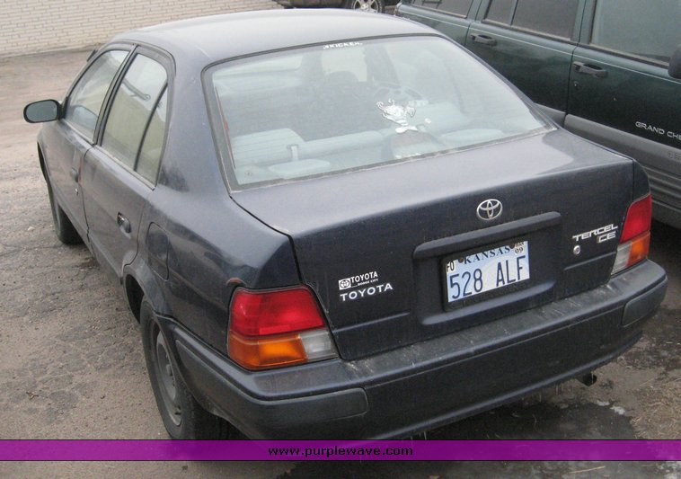 image for item 8986 1997 Toyota Tercel CE