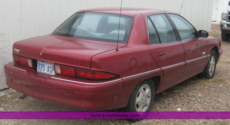 image for item 8987 1997 Buick Skylark custom