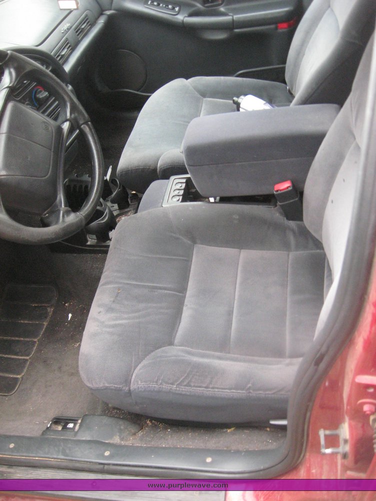 image for item 8987 1997 Buick Skylark custom