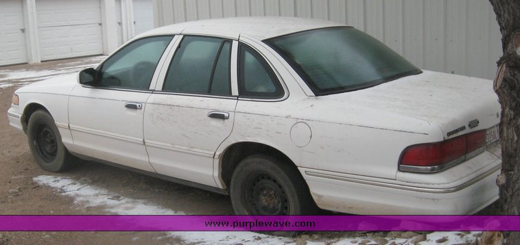 image for item 8988 1997 Ford Crown Victoria Police Interceptor