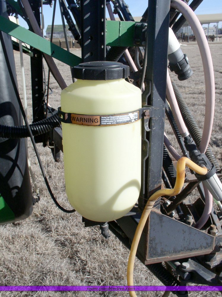 image for item 1101 1995 John Deere 6500 sprayer