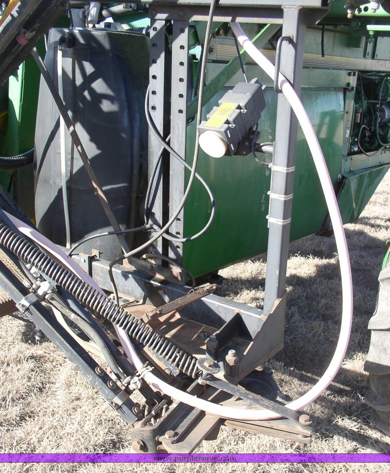image for item 1101 1995 John Deere 6500 sprayer