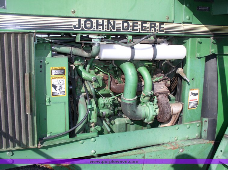 image for item 1101 1995 John Deere 6500 sprayer