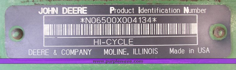 image for item 1101 1995 John Deere 6500 sprayer