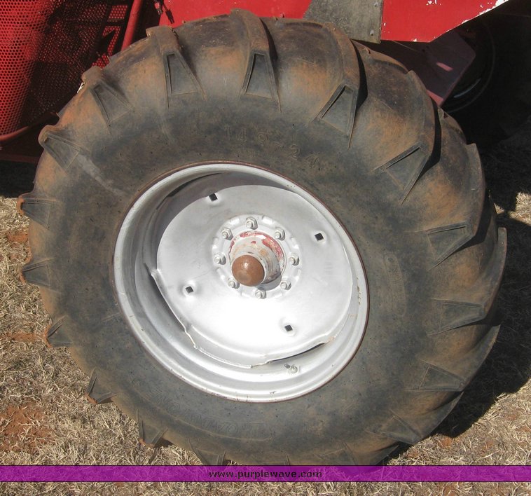 image for item 3810 1999 Case IH 2388 combine