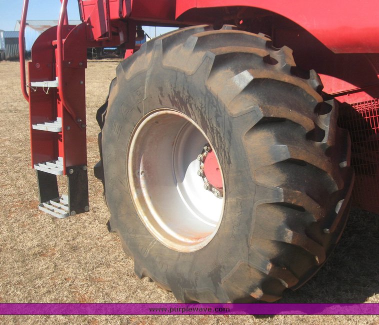 image for item 3810 1999 Case IH 2388 combine