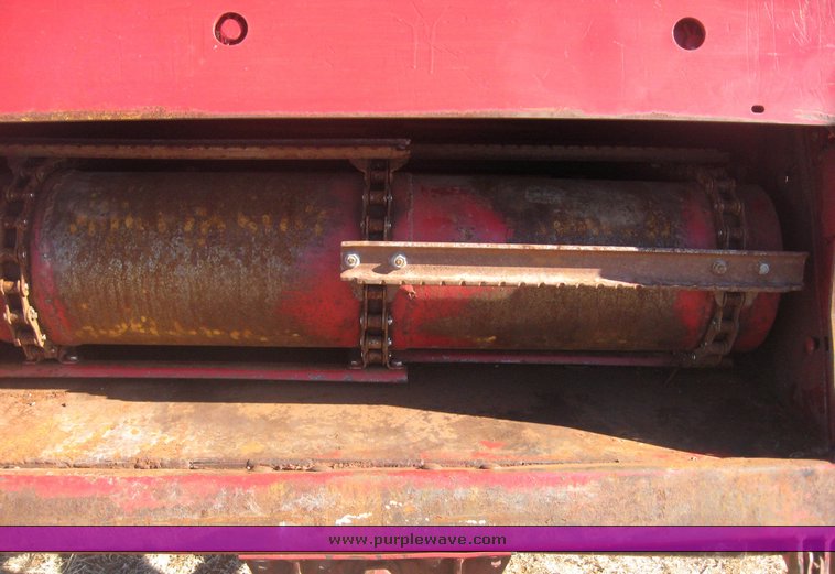 image for item 3810 1999 Case IH 2388 combine