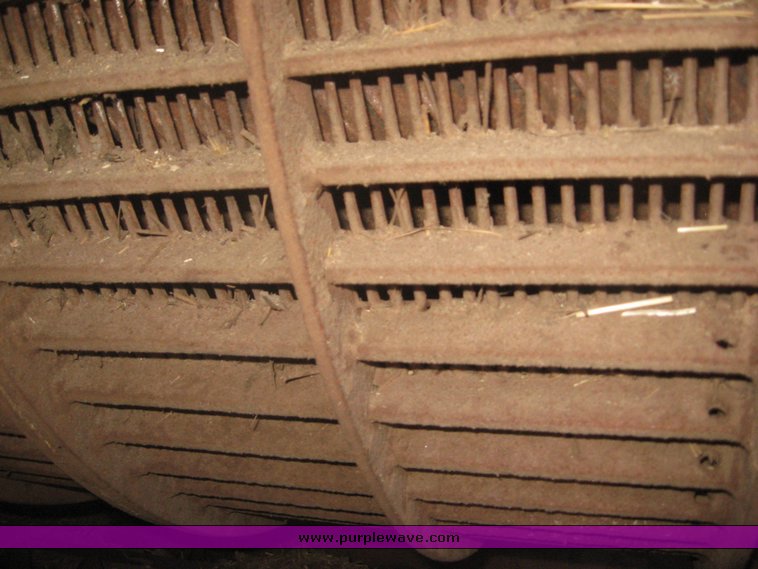 image for item 3810 1999 Case IH 2388 combine