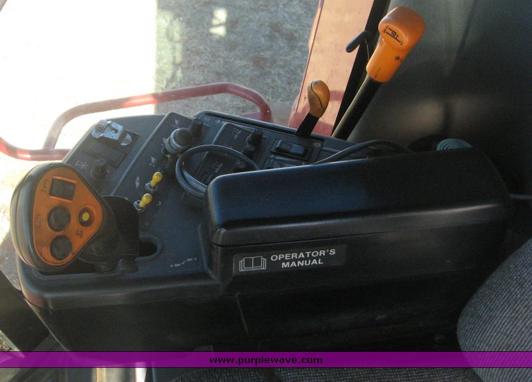 image for item 3810 1999 Case IH 2388 combine