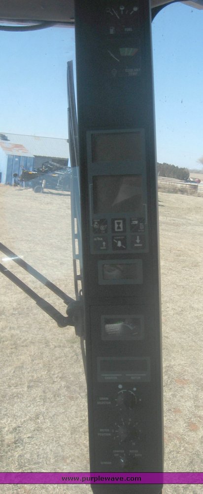 image for item 3810 1999 Case IH 2388 combine