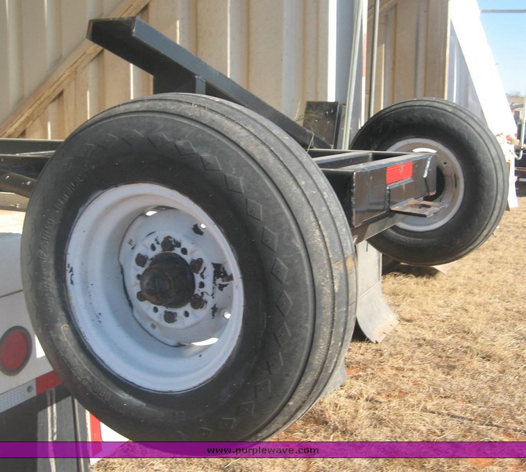 image for item 3813 2004 Shopbuilt grain hopper trailer with header cradle