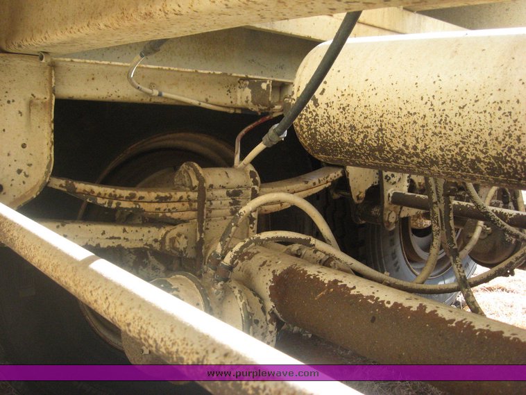 image for item 3813 2004 Shopbuilt grain hopper trailer with header cradle