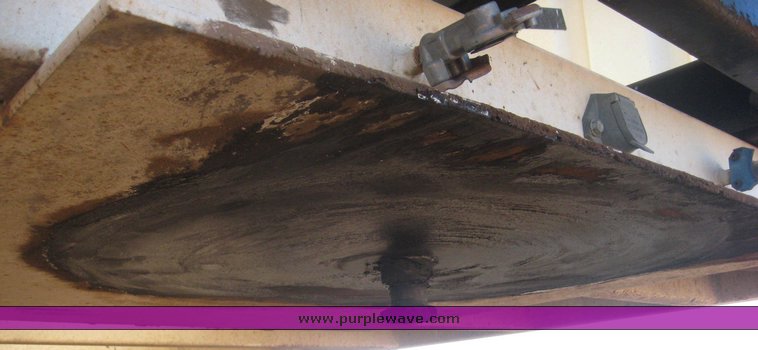 image for item 3813 2004 Shopbuilt grain hopper trailer with header cradle