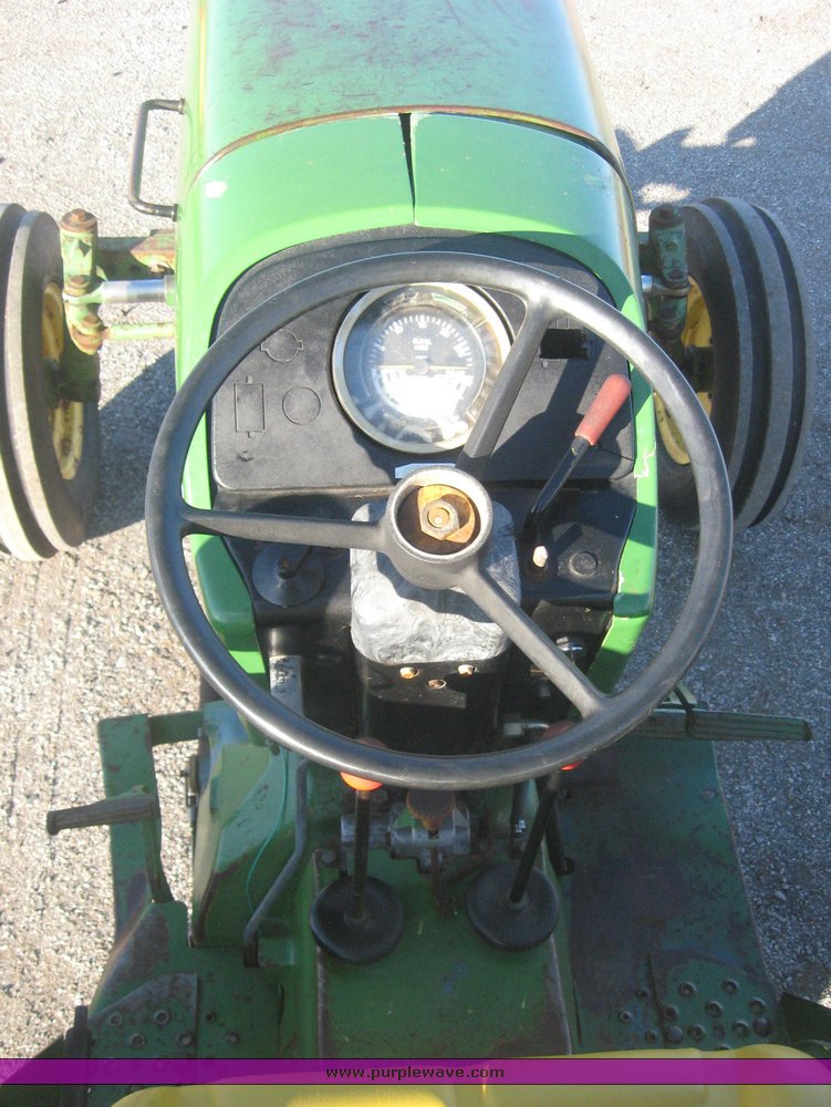 image for item 3814 1983 John Deere 2350 tractor
