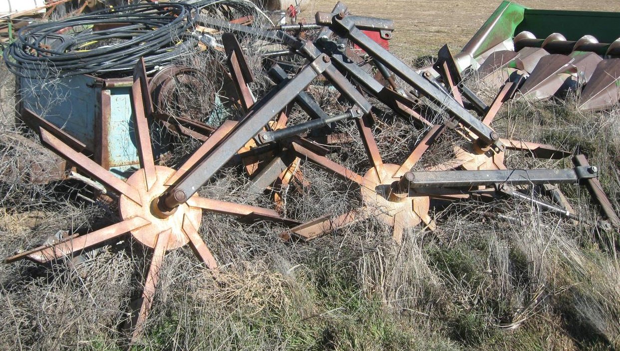 image for item 6838 Orthman nine shank ripper with paddles