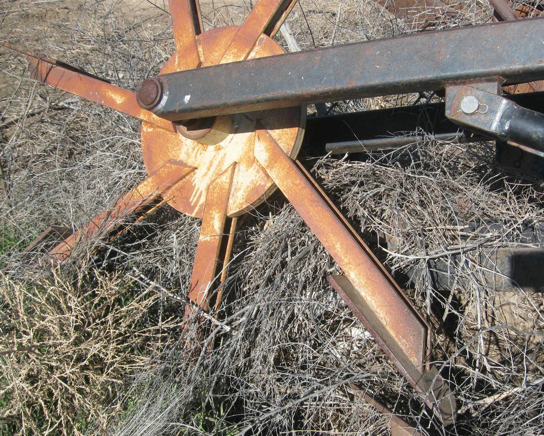 image for item 6838 Orthman nine shank ripper with paddles