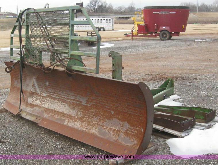 image for item 6839 John Deere dozer blade