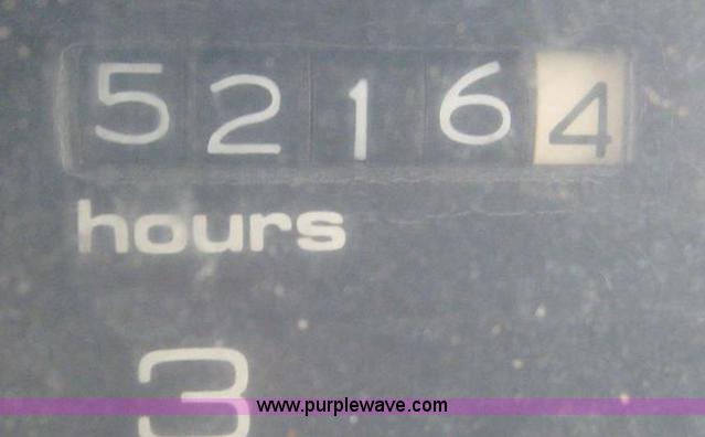 image for item 6840 Case 2090 tractor with loader