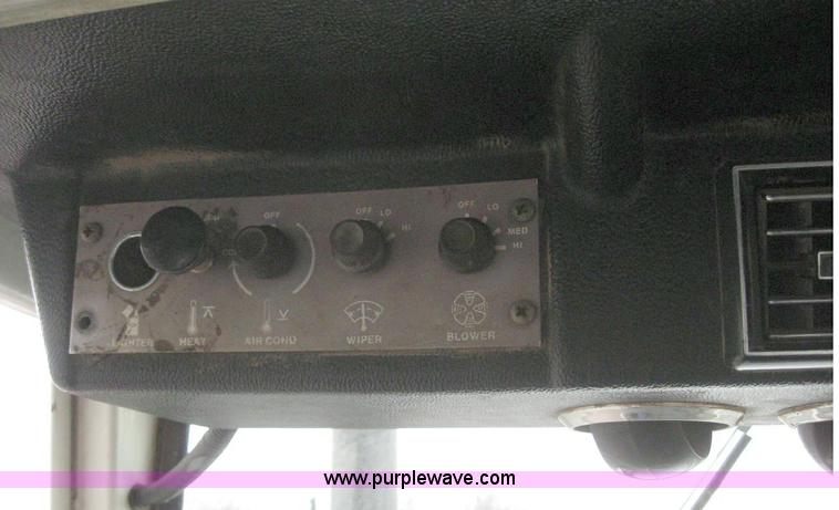 image for item 6840 Case 2090 tractor with loader