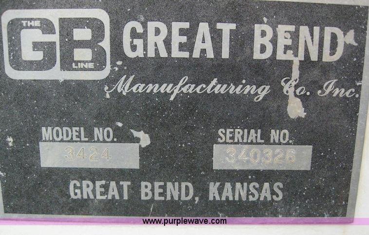 image for item 6840 Case 2090 tractor with loader