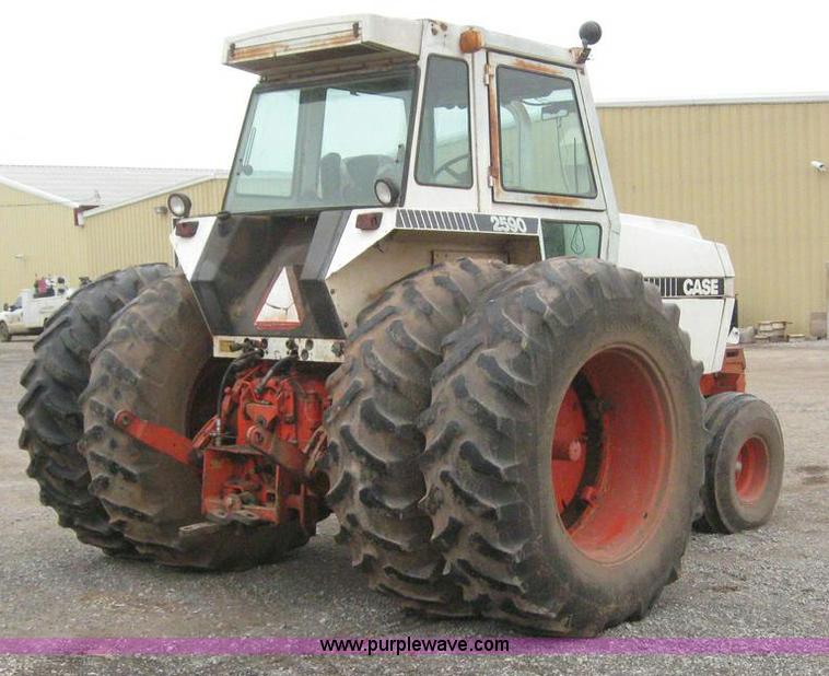 image for item 6842 1979 Case 2590 tractor
