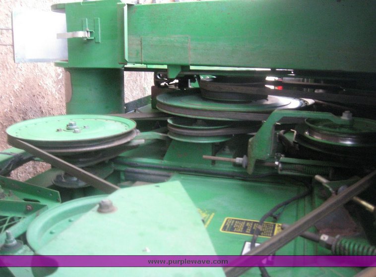 image for item 8990 1989 John Deere 9600 combine