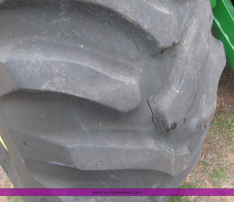 image for item 8990 1989 John Deere 9600 combine