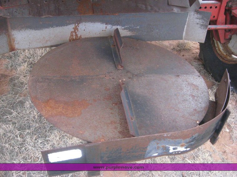 image for item 8992 1979 International 1480 combine