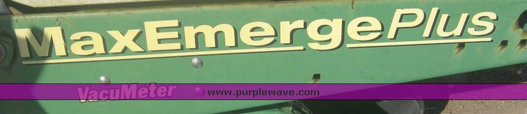 image for item 8994 1997 John Deere 1780 MaxEmerge Plus Vacumeter planter