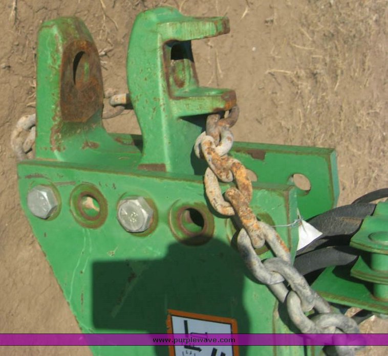 image for item 8994 1997 John Deere 1780 MaxEmerge Plus Vacumeter planter