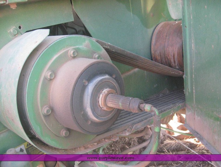 image for item 8995 2000 John Deere 6950 forage harvester